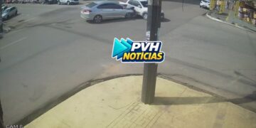 VÍDEO: Batida entre carros deixa motoristas feridos no centro de Porto Velho
