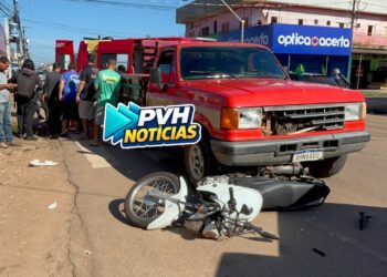 Urgente: Grave acidente entre caminhonete e moto deixa casal ferido na Zona Leste de Porto Velho