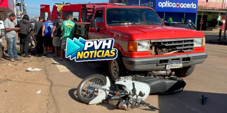 Urgente: Grave acidente entre caminhonete e moto deixa casal ferido na Zona Leste de Porto Velho