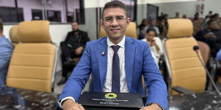 Prefeitura sanciona lei de Pedro Geovar que autoriza leitura da Bíblia nas escolas