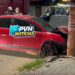 VÍDEO: Motorista de C4 bate em poste e fica ferido no centro de Porto Velho
