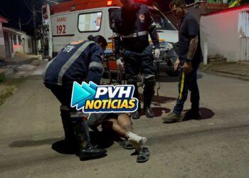PERDEU A MEMÓRIA: Motorista abre a porta de carro e derruba adolescente em bicicleta na zona leste