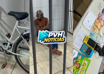 TRÁFICO: PM fecha boca de fumo e prende traficante que jogou drogas em poço