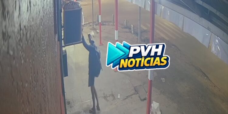 VÍDEO: Ladrão é filmado durante furto em panificadora na capital