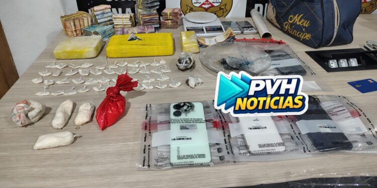 NO NACIONAL: Denarc prende dupla com drogas e R$31 mil reais em Porto Velho