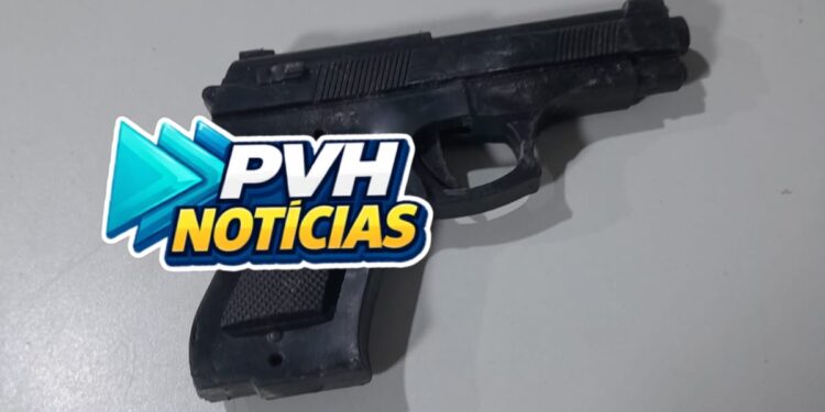 URGENTE: Suspeito é baleado após apontar simulacro de pistola para policiais na Zona Leste de Porto Velho