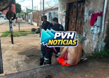 URGENTE: Homem esfaqueado pelo enteado durante confusão, morre no hospital