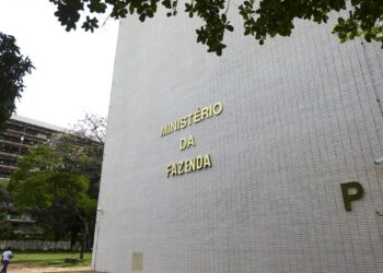 Governo Central tem superávit de R$ 10,8 bilhões em julho