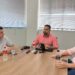 Vereador Adalto de Bandeirantes se reúne com secretário da Semed e cobra inauguração de extensão da Escola 3 de Dezembro