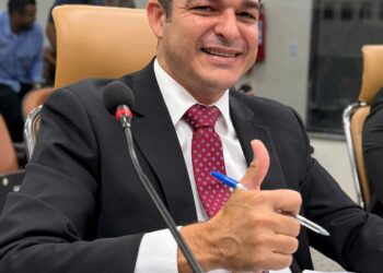 Vereador Adalto de Bandeirantes visita UBS de União Bandeirantes e verifica atendimento e disponibilidade de medicamentos