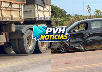 URGENTE: Carro capota após batida com carreta na Estrada da Penal