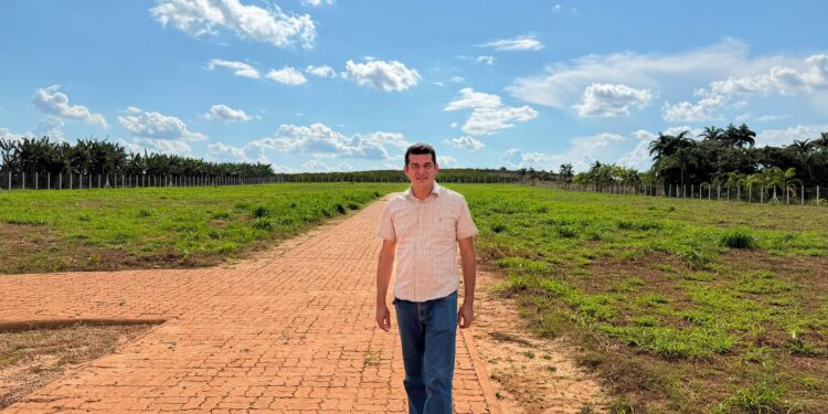 PEDIDO ATENDIDO: Prefeitura avança nos trâmites finais para liberação do Cemitério de União Bandeirantes após solicitações do vereador Adalto de Bandeirantes e da comunidade.