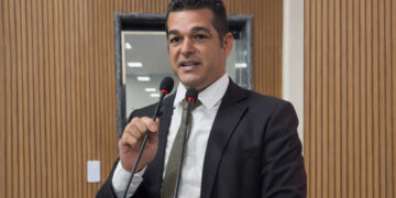 Pedido de Providência atendido de Adalto de Bandeirantes: Ponte do Jacaré recebe manutenção na Linha F