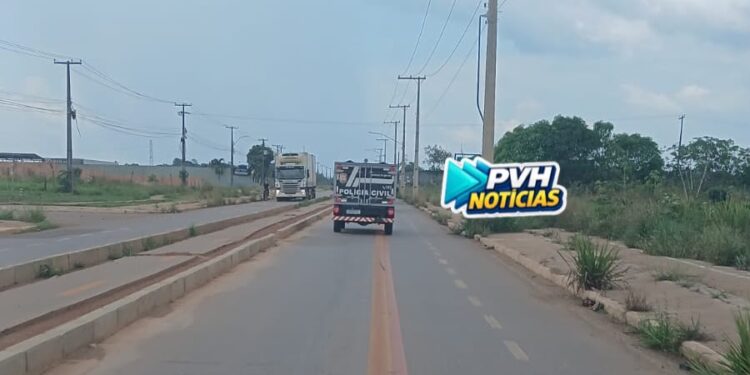 URGENTE: Corpo carbonizado é encontrado em área de mata na zona leste