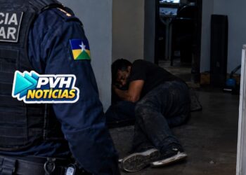 SONO PESADO: Homem invade prédio para furtar, dorme e acorda com a PM na zona leste