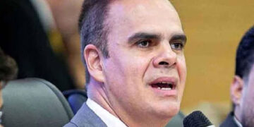 Deputado Alan Queiroz homenageia Ariquemes e Pimenta Bueno pelos aniversários dos municípios