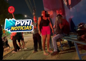 URGENTE: Jovem é espancado após reagir roubo em parada de ônibus na frente do Shopping