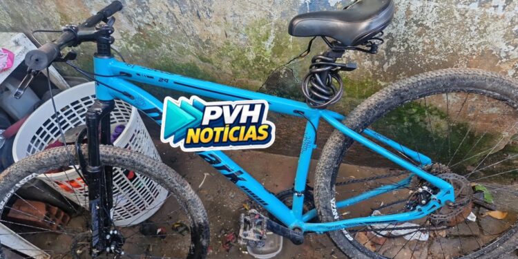 PROCURA-SE O DONO: PM apreende bike furtada em boca de fumo no centro