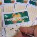 Mega-Sena acumula novamente e prêmio vai a R$ 320 milhões