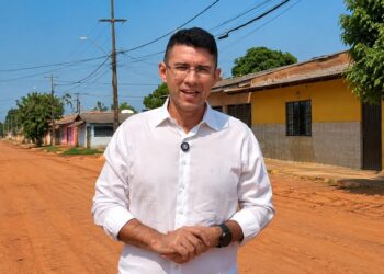 Pedro Geovar acompanha avanço do asfalto no Cidade Nova