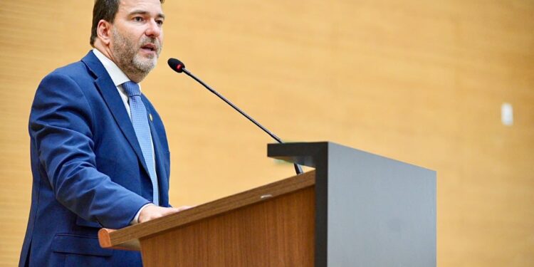 Deputado Alex Redano agradece votos recebidos e destaca parcerias durante a campanha