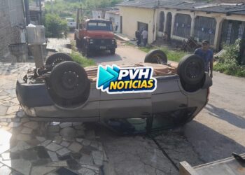 ATUALIZAÇÃO: Fiat capota em acidente no bairro Costa e Silva – Veja Vídeo