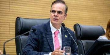 Lei de deputado Alan Queiroz pode beneficiar famílias de estudantes da rede pública estadual com cartão material escolar